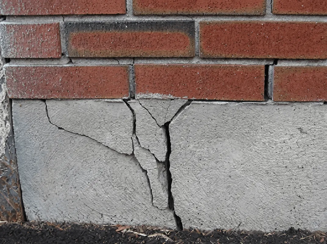 Concrete foundation with serious structural damage in Stamford, CT